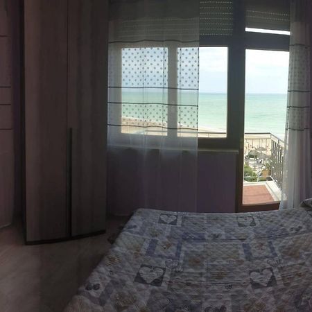 Sky Beach Чивитанова Марке Екстериор снимка