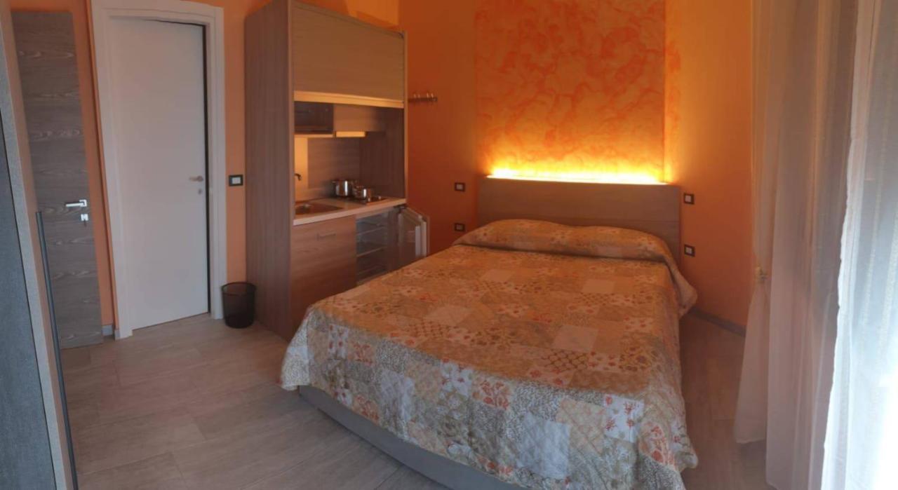 Sky Beach Чивитанова Марке Екстериор снимка